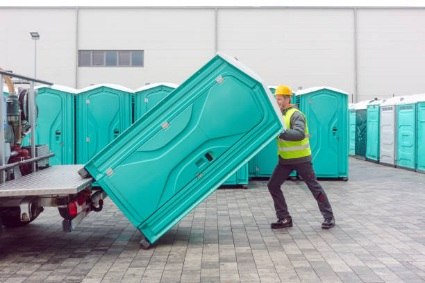 Best Portable bathroom rental  in Westwood Lakes, FL